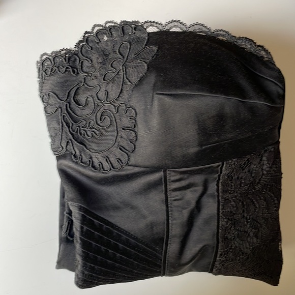 Absolutely stunning BEBE dress from 2006 - Picture 3 of 14